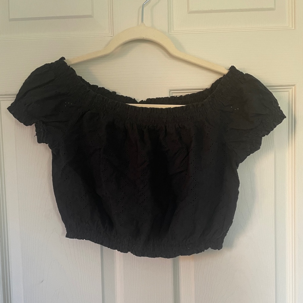 Divided Eyelet Cropped Blouse